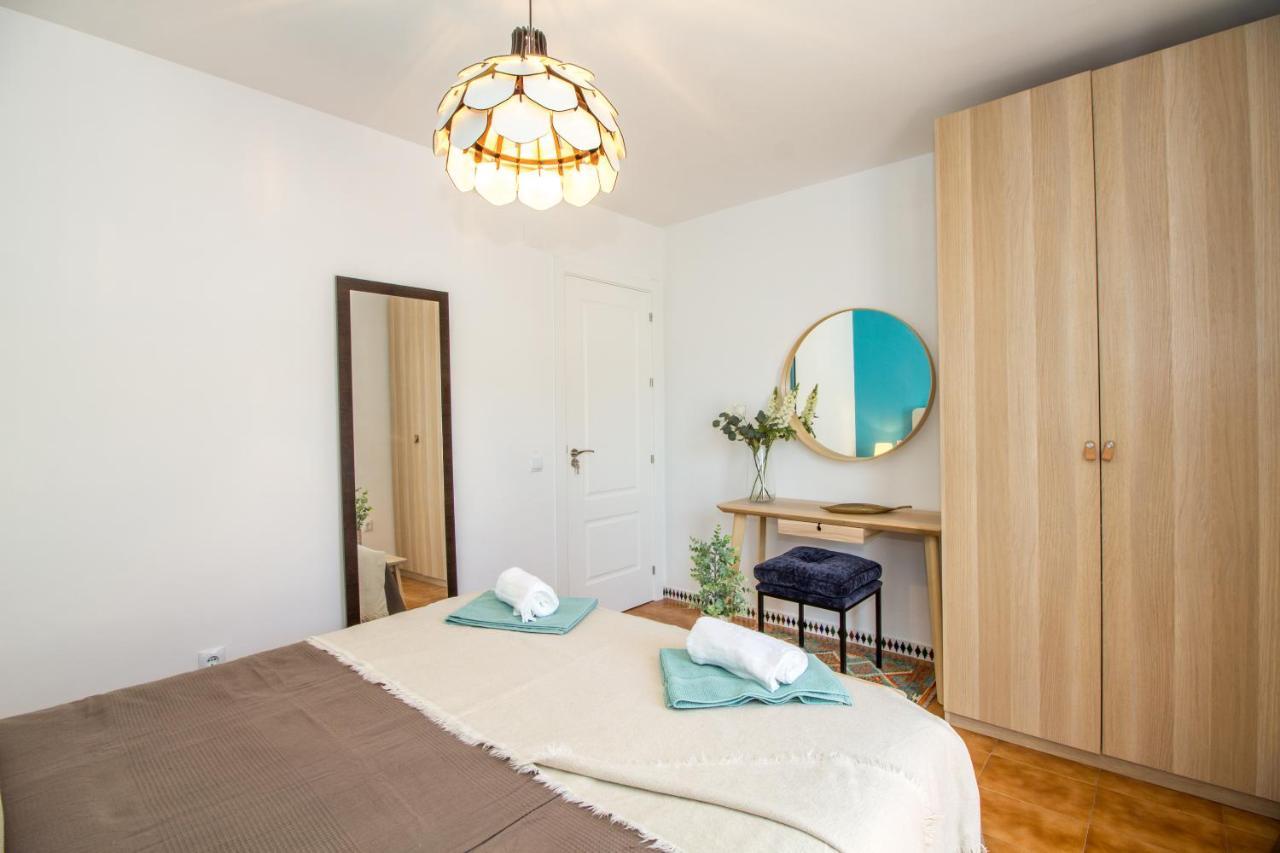 A Cozy And Elegant Townhouse Across The Beach Torre de Benagalbon Exterior photo