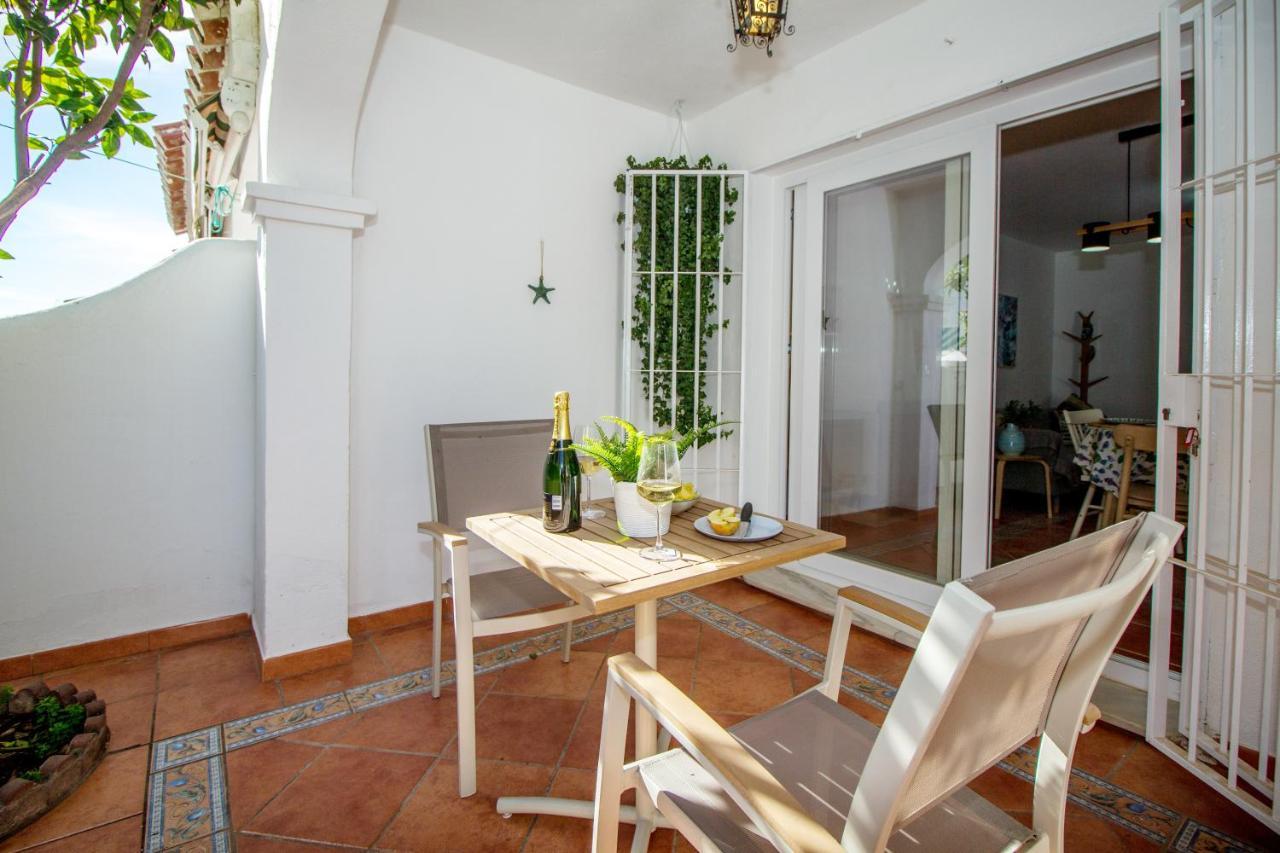 A Cozy And Elegant Townhouse Across The Beach Torre de Benagalbon Exterior photo